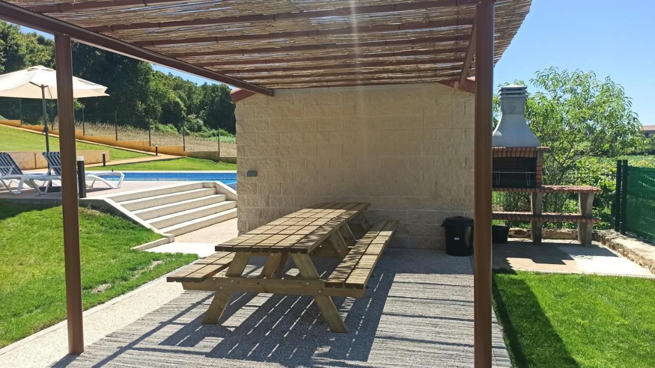 Veiga Da Porta - Casa Rural Cequeril エクステリア 写真
